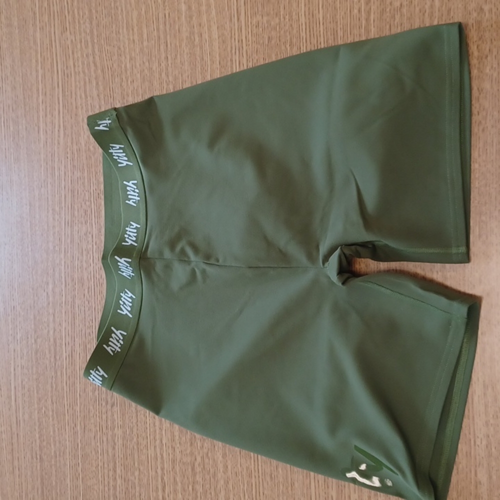 Yitty Major Label Shaping High Waist Short Size L in Bossy Mossy
